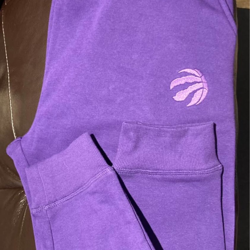 Peace Collective, TORONTO RAPTORS EMBROIDERED LOGO SLIM FIT JOGGER
